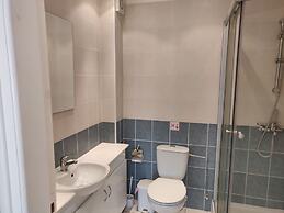 Cyprus-2 Beds Ensuite, Pool, Patios, Wifi, Parking