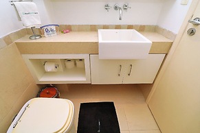 Quarto & Sala a 150m da Praia U052