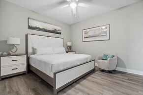 Escapes to the Shores 802