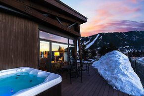 Pearl Penthouse by Jackson Vacations