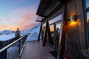 Pearl Penthouse by Jackson Vacations