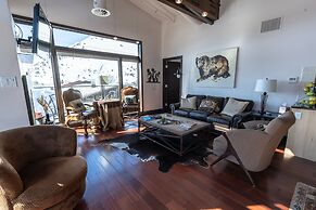 Pearl Penthouse by Jackson Vacations