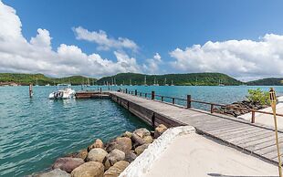 Mount Hartman Bay Estate Private Resort