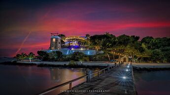 Mount Hartman Bay Estate Private Resort