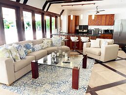 Mount Hartman Bay Estate Private Resort