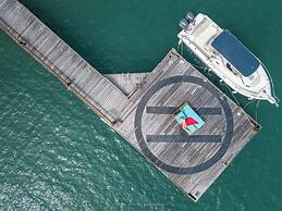 Mount Hartman Bay Estate Private Resort