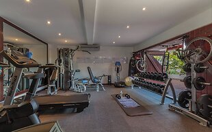 Mount Hartman Bay Estate Private Resort