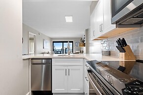 Ocean Breeze East 803