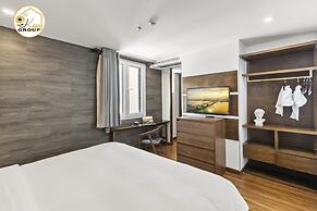 Tokyo Boutique Front Beach Hotel