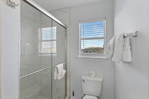 The Herron with Pool