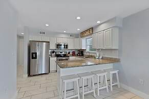 The Herron with Pool