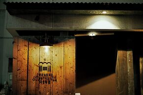 Akasaka Guesthouse HIVE - Hostel