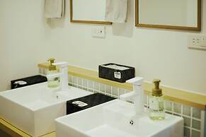 Akasaka Guesthouse HIVE - Hostel