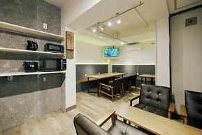 Akasaka Guesthouse HIVE - Hostel