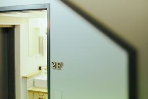 Akasaka Guesthouse HIVE - Hostel