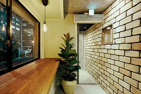 Akasaka Guesthouse HIVE - Hostel