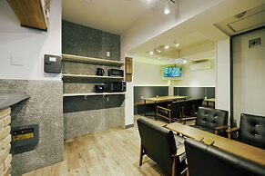 Akasaka Guesthouse HIVE - Hostel