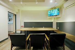 Akasaka Guesthouse HIVE - Hostel