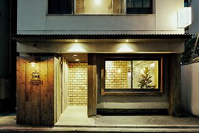 Akasaka Guesthouse HIVE - Hostel