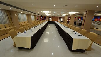 Hotel Sura Grand