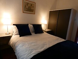 Central 2-bed Flat in Edinburgh