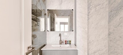 Matmon Cohen Quartz in Tel Aviv-yafo