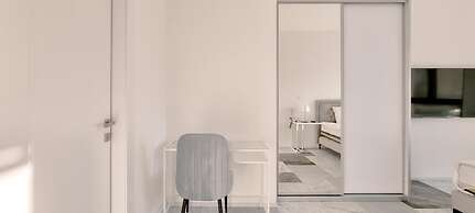 Matmon Cohen Quartz in Tel Aviv-yafo