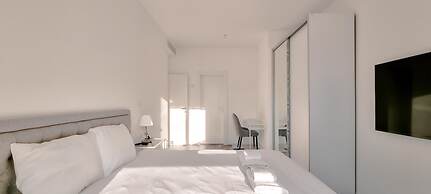 Matmon Cohen Quartz in Tel Aviv-yafo