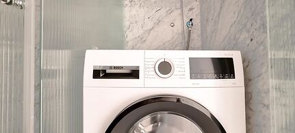 Matmon Cohen Quartz in Tel Aviv-yafo