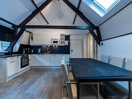 Beautiful Apartment on the First Floor Abcoude