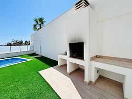 Villa in Finestrat Privezwembad, Zee- en Bergzicht