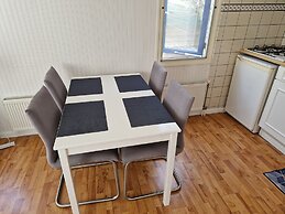 Cosy Chalet With Garden