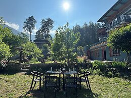 Taktsangri-La