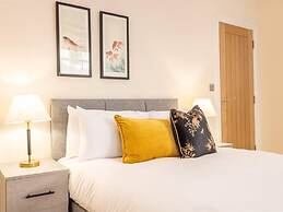 Ipswich Waterfront Serenity - City View 2BR Apt