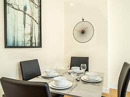 Ipswich Waterfront Serenity - City View 2BR Apt