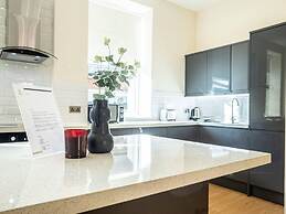 Ipswich Waterfront Serenity - City View 2BR Apt