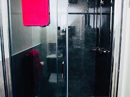 Two Bedrooms Close to Peak District