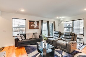 Modern Elizabeth Apartment ~ 1 Mi to Train Station