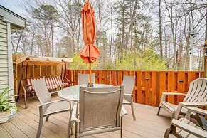 Galloway Townhome w/ Private Deck: Near Casinos!