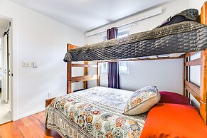 Pet-friendly Home: 29 Mi to Olympic National Park!