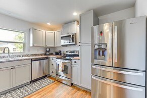 Pet-friendly Home: 29 Mi to Olympic National Park!