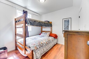 Pet-friendly Home: 29 Mi to Olympic National Park!