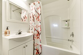 Pet-friendly Home: 29 Mi to Olympic National Park!