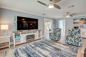 Spacious Bradenton Home w/ Pool ~ 5 Mi to Beaches