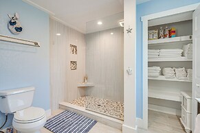 Spacious Bradenton Home w/ Pool ~ 5 Mi to Beaches