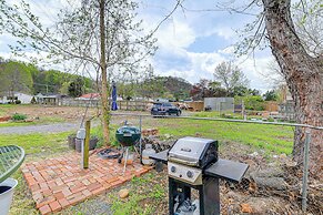 Riverfront Tennessee Retreat w/ Patio & Boat Ramp!