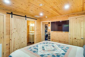 Cozy Hemphill Cabin w/ Lake Views & Deck!