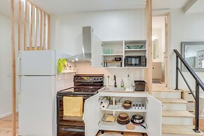 10 Mi to Dia Beacon: Dog-friendly Fishkill Home!