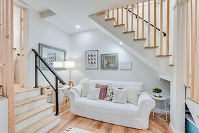 10 Mi to Dia Beacon: Dog-friendly Fishkill Home!