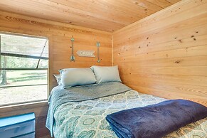 Quiet Hemphill Cabin Retreat Near Toledo Bend Lake